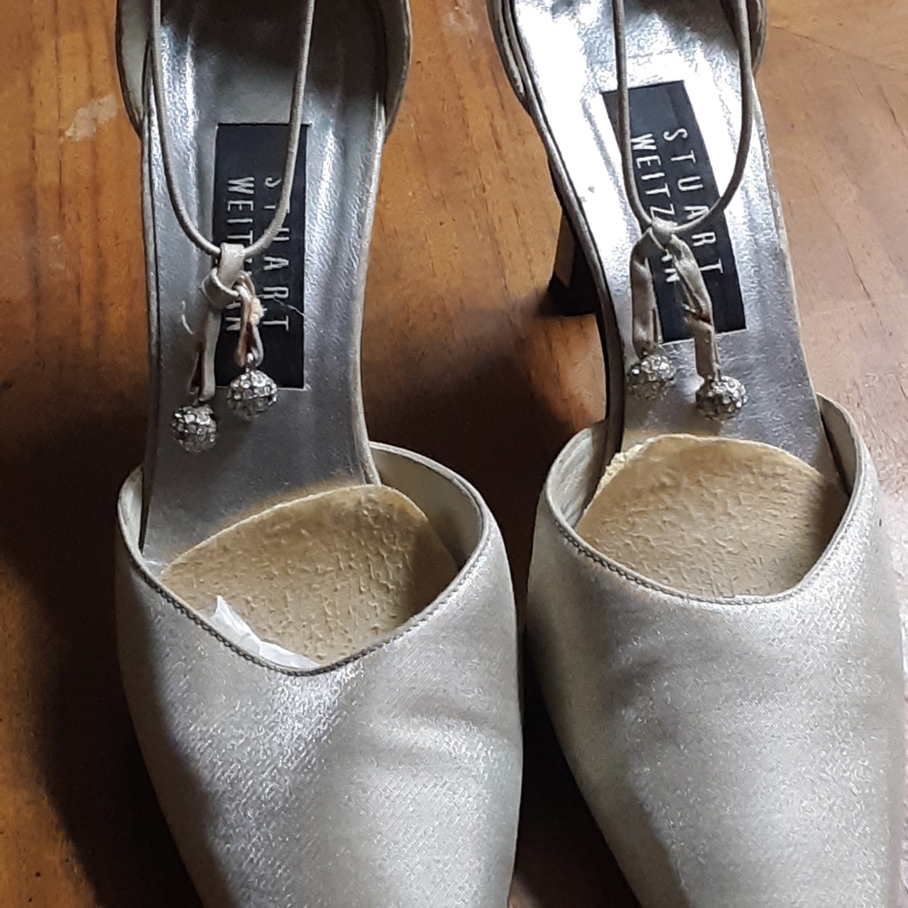 Stuart  Weitzman - Picture 2 of 2